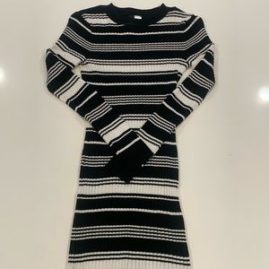 Juniors knit dress